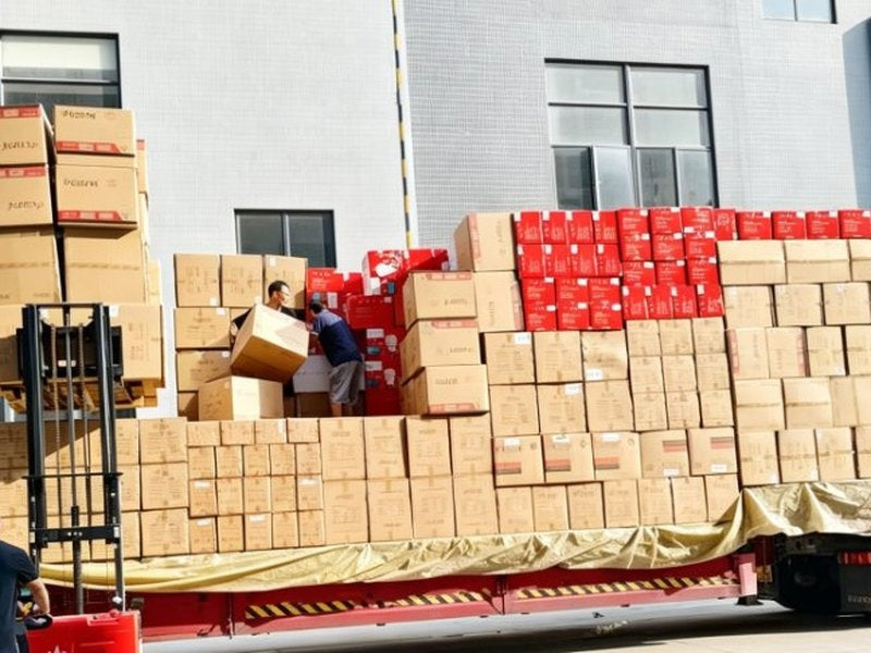 CHZM bulk order loading with forklift and flatbed truck
